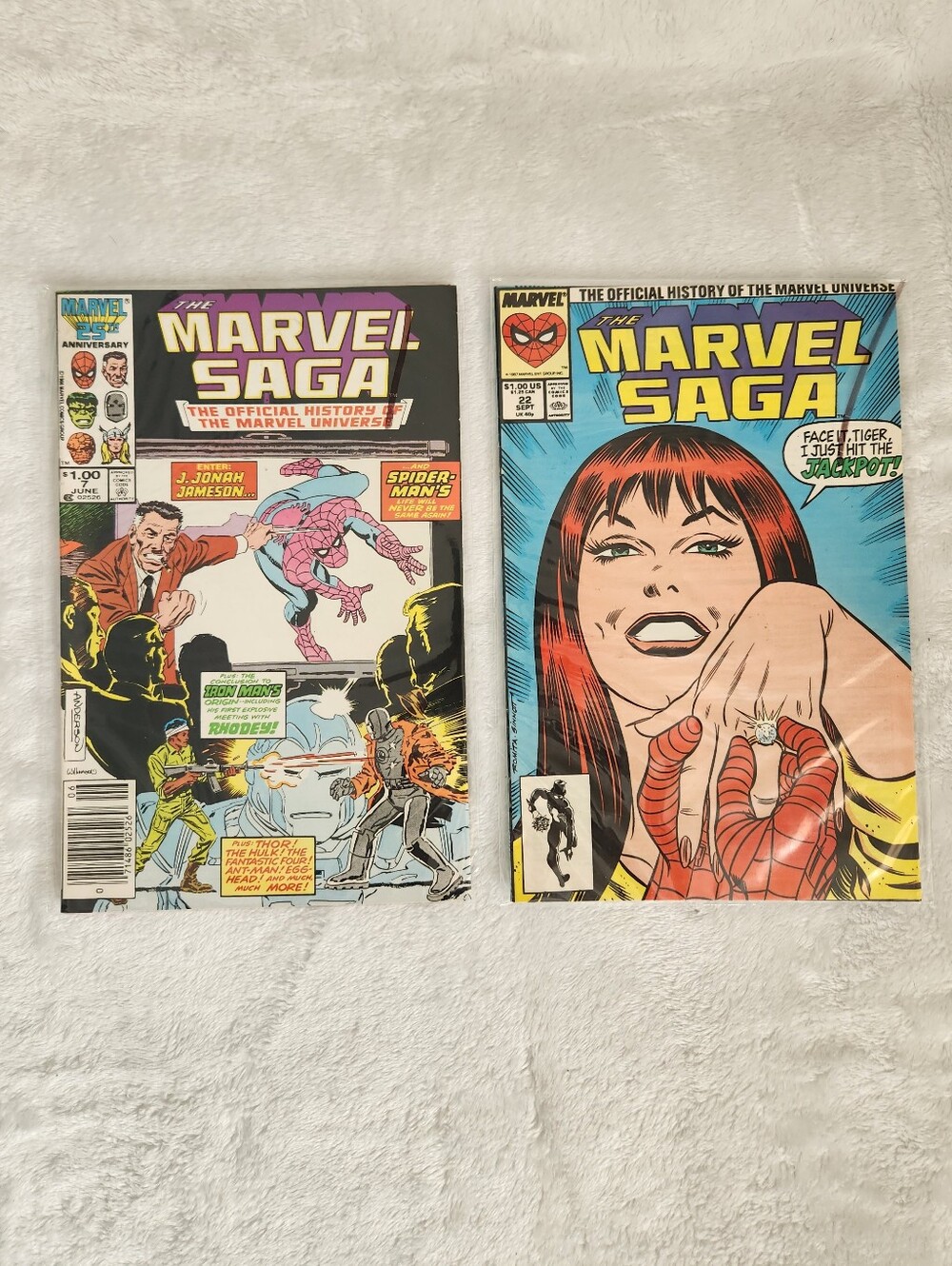 Marvel Saga #7 #22 Spider-Man Mary Jane Official History Retro 2 Comic Books Lot